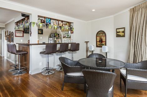 Photo of property in 254a Hurstmere Road, Takapuna, Auckland, 0622