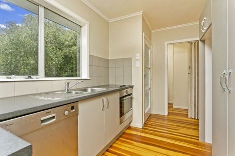 Photo of property in 14 Shanaway Rise, Hillcrest, Auckland, 0627