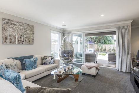 Photo of property in 3 Saint Vincent Way, Waikanae, 5036