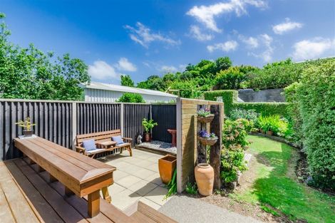 Photo of property in 10 Dale Road, Raumati South, Paraparaumu, 5032