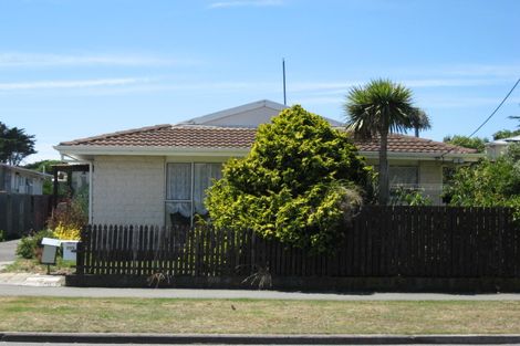 Photo of property in 2/205 Pine Avenue, South New Brighton, Christchurch, 8062