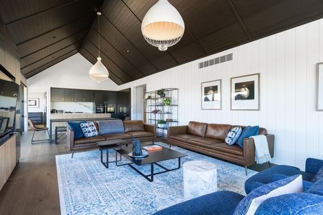 Photo of property in 17 Falconer Rise, Jacks Point, Queenstown, 9371