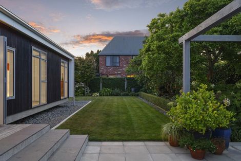 Photo of property in 6a Taylors Avenue, Bryndwr, Christchurch, 8052