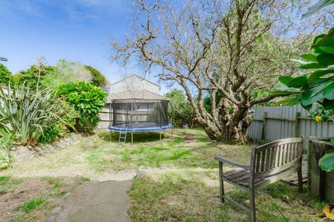 Photo of property in 131 Renown Road, Raumati South, Paraparaumu, 5032