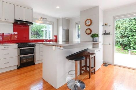 Photo of property in 10 Oteha Valley Road, Northcross, Auckland, 0632