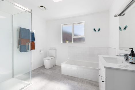 Photo of property in 6 Nagpur Terrace, Broadmeadows, Wellington, 6035