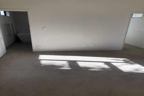 Photo of property in 24b Rossiter Crescent, Westown, New Plymouth, 4310