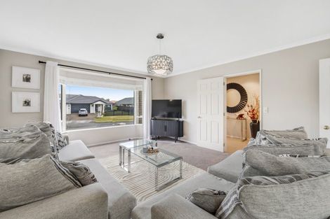 Photo of property in 34 Ambleside Drive, Northpark, Auckland, 2013