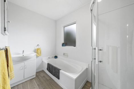 Photo of property in 9a Kebbell Avenue, Levin, 5510