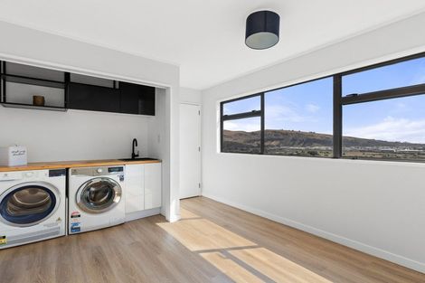 Photo of property in 5 Osmond Lane, Mount Pleasant, Christchurch, 8081