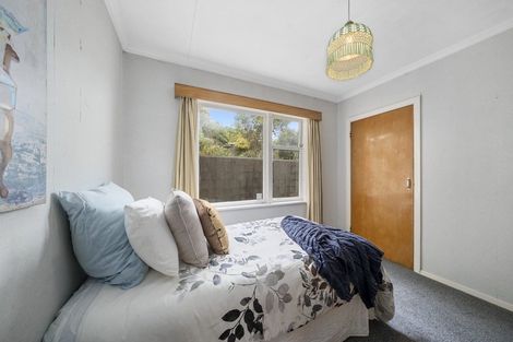 Photo of property in 81 Breaker Bay Road, Breaker Bay, Wellington, 6022