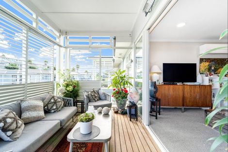 Photo of property in 106 Rewa Rewa Lane, Orewa, 0931