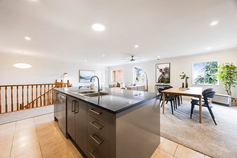 Photo of property in 54 Leafield Crescent, Henderson, Auckland, 0612