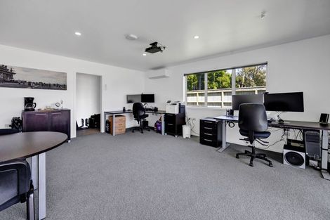 Photo of property in 7 Pukatea Street, Inglewood, 4330