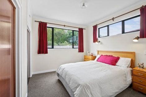 Photo of property in 3 Prudence Place, Oakura, 4314