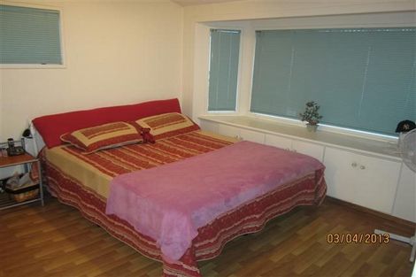 Photo of property in 80m Tirimoana Road, Te Atatu South, Auckland, 0602