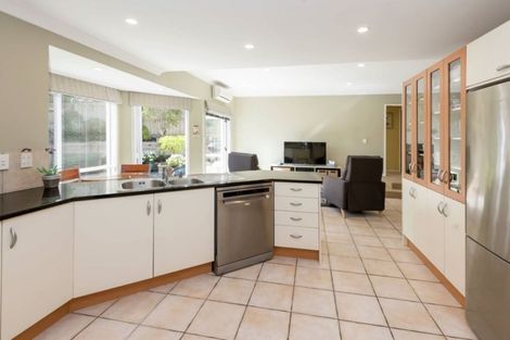 Photo of property in 14 Conacher Close, East Tamaki Heights, Auckland, 2016