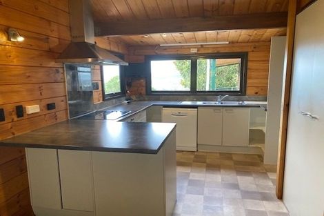 Photo of property in 52b Westhaven Drive, Tawa, Wellington, 5028