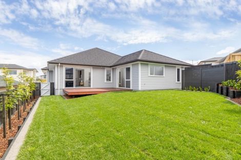 Photo of property in 5 Frontiere Lane, Silverdale, 0932