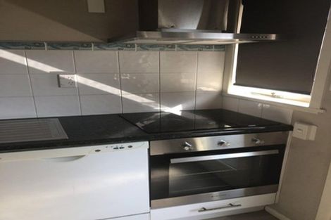 Photo of property in 2/99 Ireland Road, Mount Wellington, Auckland, 1060