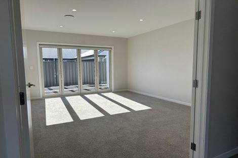 Photo of property in 10 George Yee Place, Taradale, Napier, 4112
