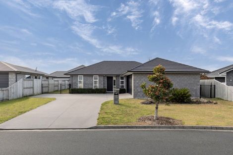 Photo of property in 10 Te Kio Crescent, Papamoa Beach, Papamoa, 3118