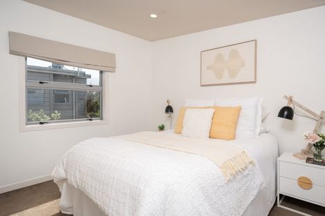 Photo of property in 18 Franklyn Road, Tawa, Wellington, 5028