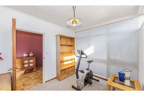 Photo of property in 181 Glenfield Road, Hillcrest, Auckland, 0627