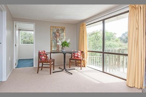 Photo of property in 40 Valley View Road, Glenfield, Auckland, 0629