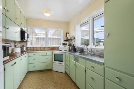 Photo of property in 1 Martin Avenue, Wakefield, 7025