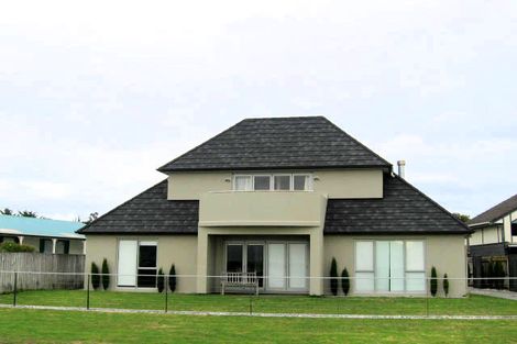 Photo of property in 258 Manly Street, Paraparaumu Beach, Paraparaumu, 5032