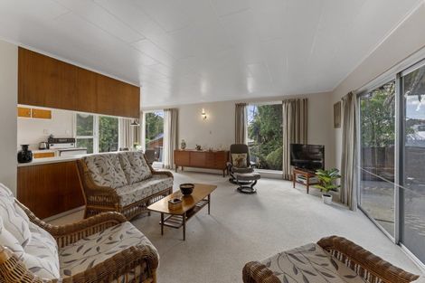 Photo of property in 412 Stokes Valley Road, Stokes Valley, Lower Hutt, 5019