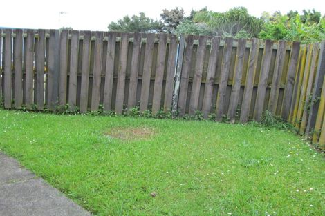 Photo of property in 1/60 Cockayne Crescent, Sunnynook, Auckland, 0620