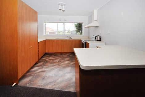 Photo of property in 2/13 Bunnythorpe Road, Papakura, 2110
