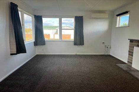 Photo of property in 2 Collingwood Street, Levin, 5510