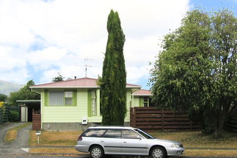 Photo of property in 18 Harvard Grove, Totara Park, Upper Hutt, 5018