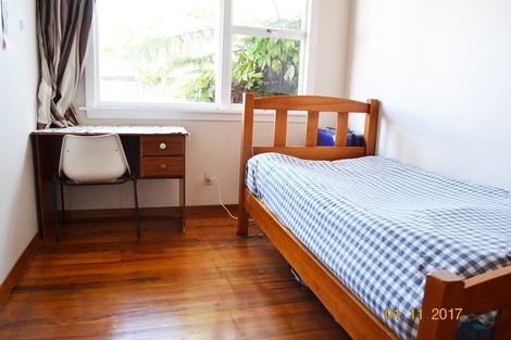 Photo of property in 2/17 Waimairi Road, Upper Riccarton, Christchurch, 8041