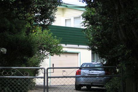 Photo of property in 1 Bristol Street, Island Bay, Wellington, 6023