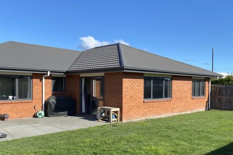 Photo of property in 51 Factory Road, Belfast, Christchurch, 8051