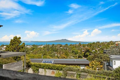 Photo of property in 51 Aberdeen Road, Castor Bay, Auckland, 0620