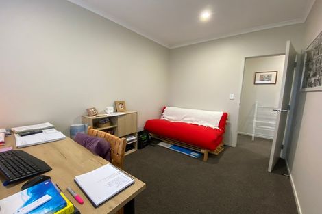 Photo of property in 8 Manatu Lane, Inglewood, 4330