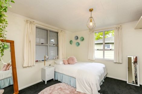 Photo of property in 525 Mangorei Road, Highlands Park, New Plymouth, 4312