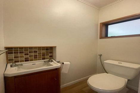 Photo of property in 62 Sylvan Crescent, Te Atatu South, Auckland, 0610