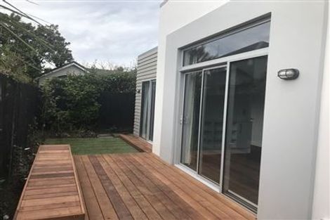 Photo of property in 110c Hamilton Avenue, Ilam, Christchurch, 8041