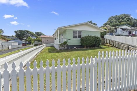 Photo of property in 1/25 Tahurangi Place, Spotswood, New Plymouth, 4310