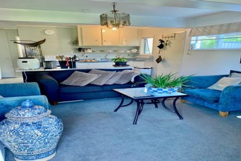 Photo of property in 35 Tahuna Road, Paihia, 0200