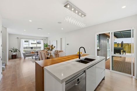 Photo of property in 19 Horsefields Drive, Flat Bush, Auckland, 2019