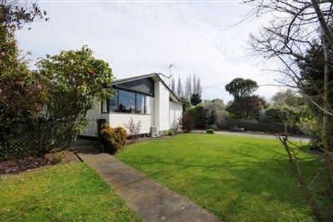 Photo of property in 39 Tintern Avenue, Avonhead, Christchurch, 8042