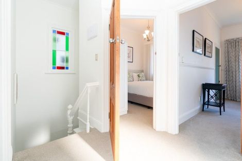 Photo of property in 10 Burnell Avenue, Thorndon, Wellington, 6011