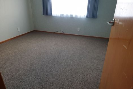 Photo of property in 9 Falcon Street, Cannons Creek, Porirua, 5024